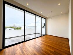 Lorong Chuan (D19), Terrace #586543911